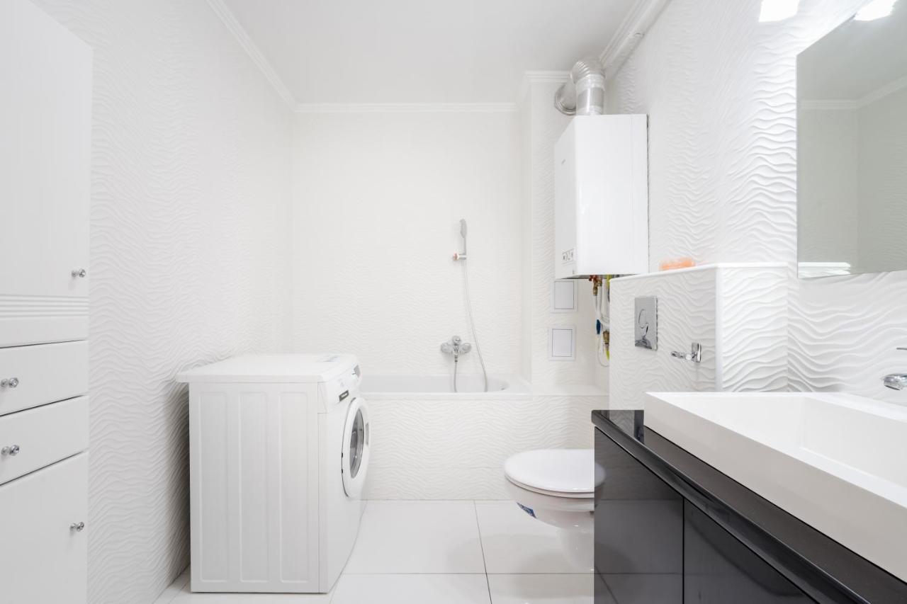 Beautiful Three Bedrooms Apartment With Free Parking Close To The Danube Coast Budapest Exterior foto