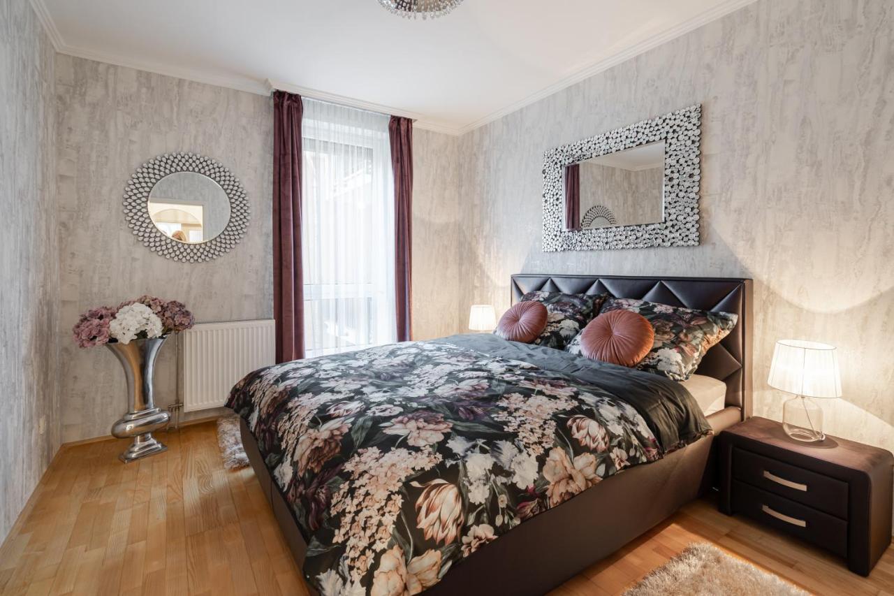 Beautiful Three Bedrooms Apartment With Free Parking Close To The Danube Coast Budapest Exterior foto